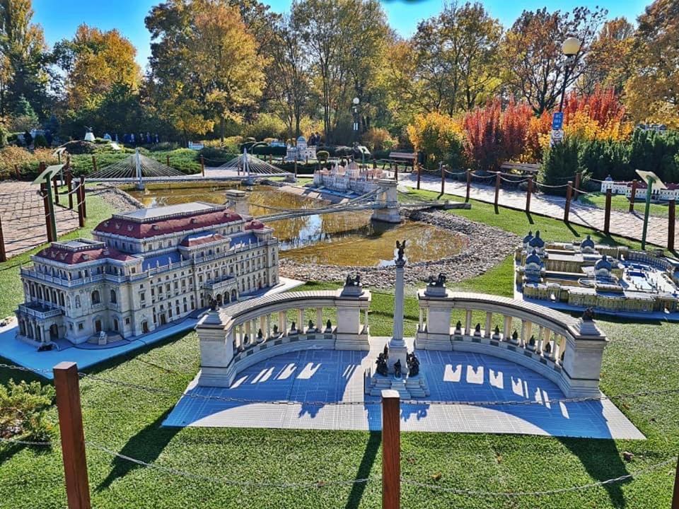 Viharsarki Apartman Gyula Bagian luar foto